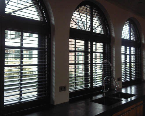 houten-shutters-500x400